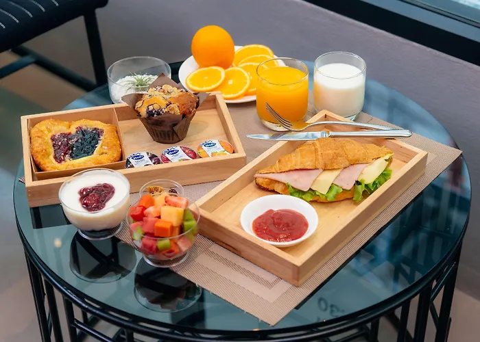Hotel Vib Western Sanam Pao Bangkok