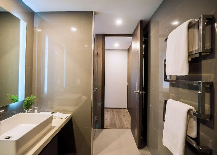 Hotel Vib Western Sanam Pao 3*