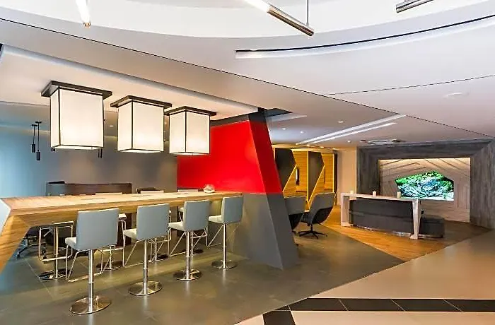 Vib Western Sanam Pao Hotel 3*