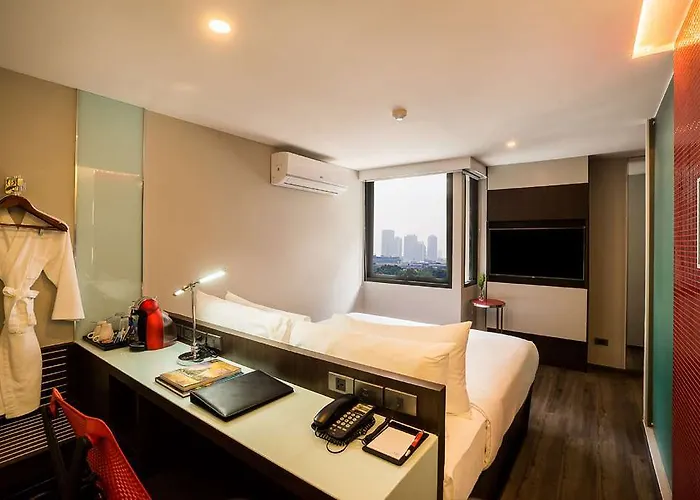 Hotel Vib Western Sanam Pao 3*