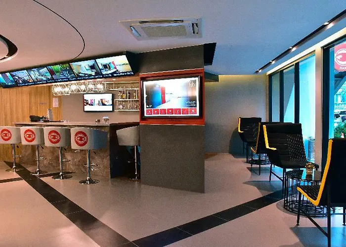 Hotel Vib Western Sanam Pao 3*